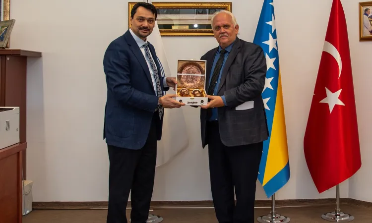 Bulgarian Ambassador Valeri Ivanov Yotov Addresses IUS PSIR Students