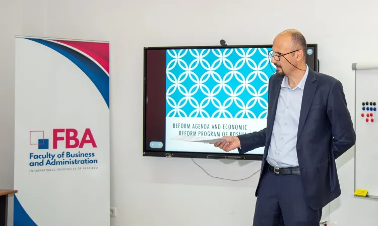 Panel Discussion at IUS on Regional Integration and Economic Reforms