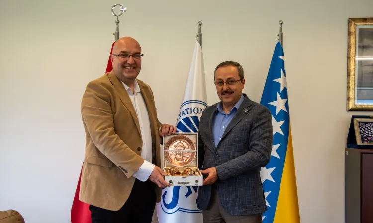 Academy of Management Representatives Visit IUS